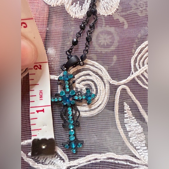 Elegant Black and Blue Cross Pendant Necklace - Picture 9 of 9